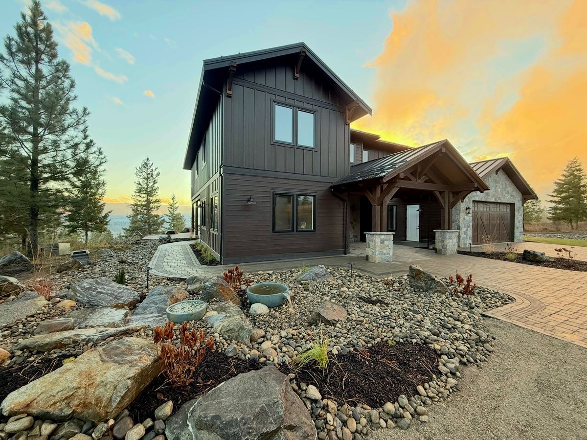 Xeriscaping project by Kalagan Outdoor Design