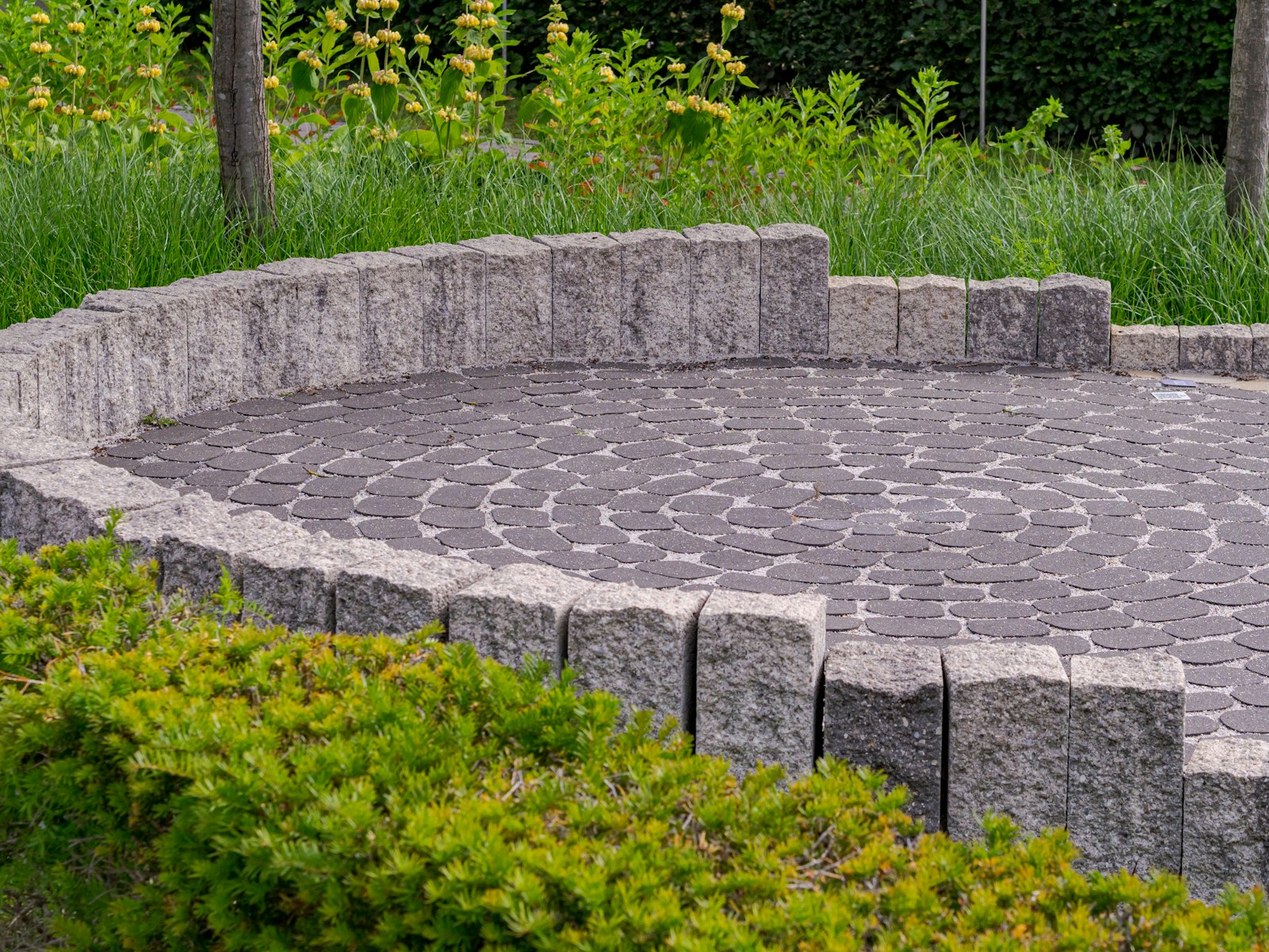 Paver Patios & Driveways project by Kalagan Outdoor Design