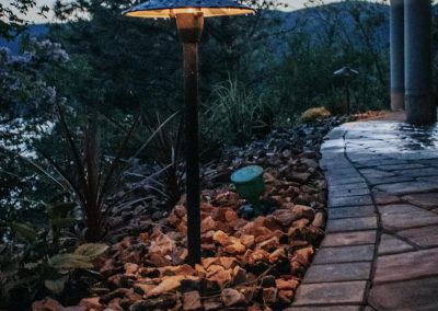 Kalagan Outdoor design single light at dusk