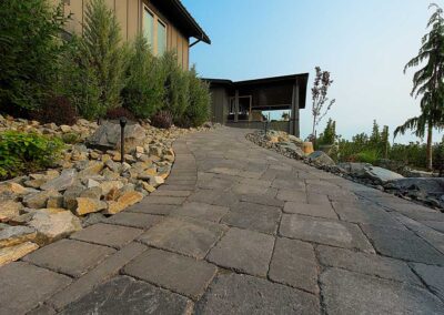 Kalagan-stone-walkway-retainingwalls-closeup214-v2